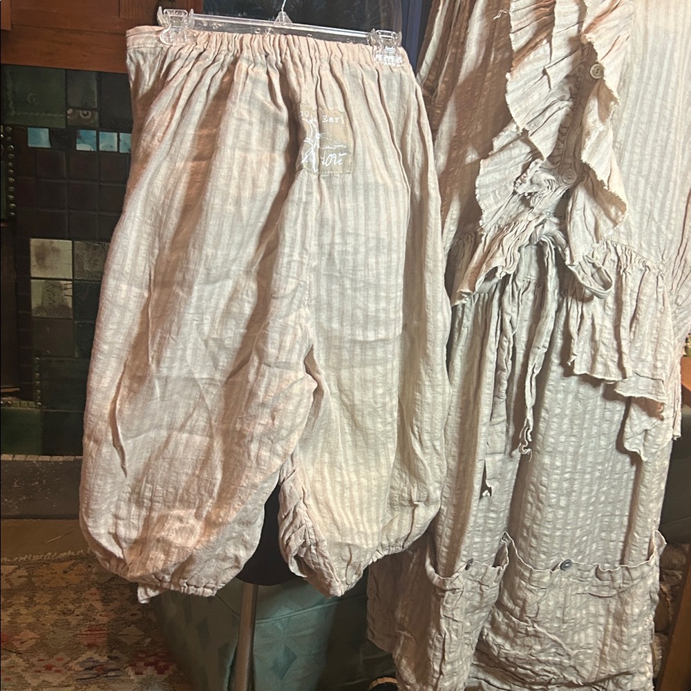 Magnolia Pearl  3  piece Striped Bloomers ,Skirt and Jacket ensemble CA #12 - Picture 13 of 16